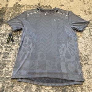 NWT Men’s Nike Techknit T-Shirt